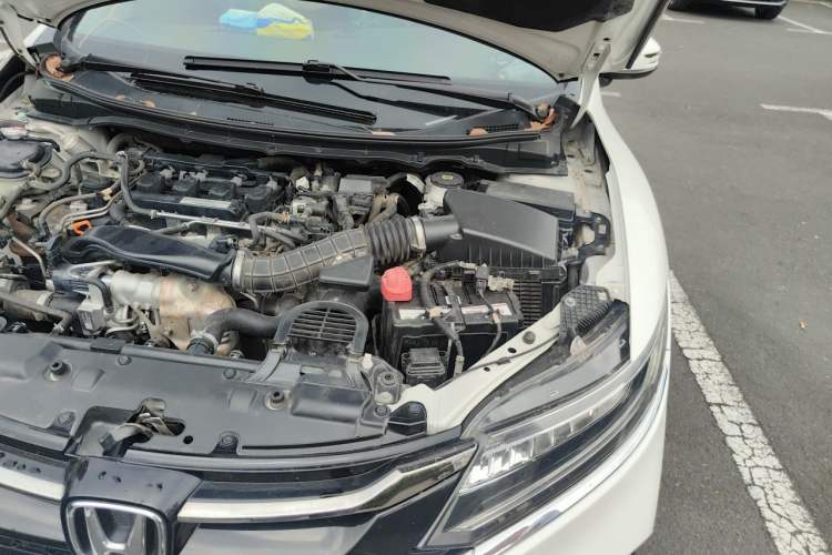 Used Honda Jade 2017 210 TURBO CVT Luxury Edition 5 Seats Engine Bay Left