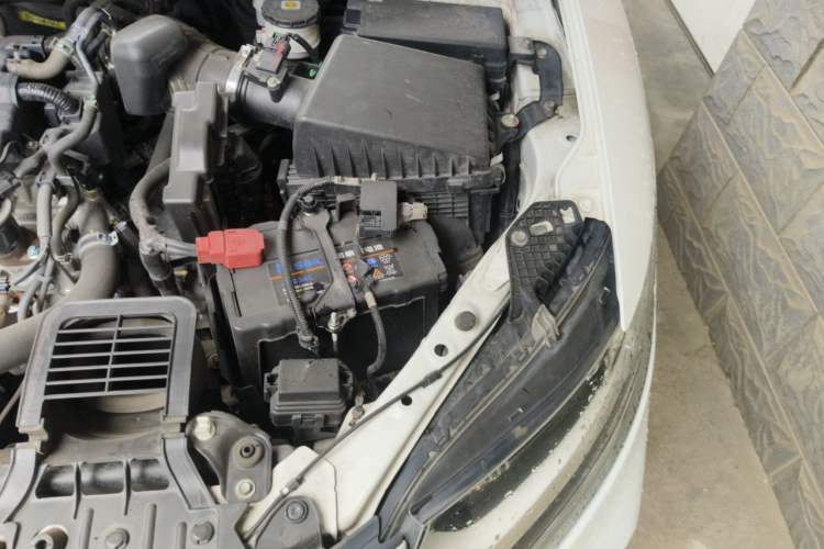 Used Honda Jade 2017 1.8L automatic Comfort version 5 seats Engine Bay Left