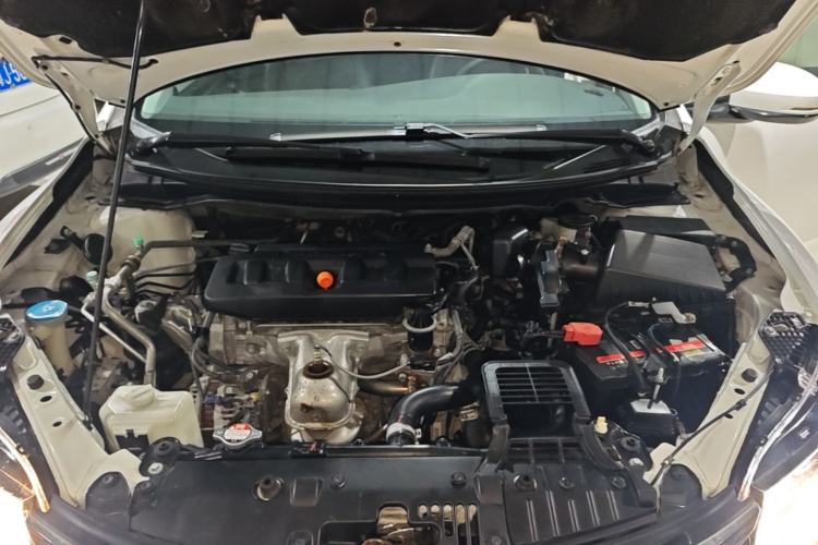 Used Honda Jade 2017 1.8L automatic Comfort version 5 seats Engine Bay