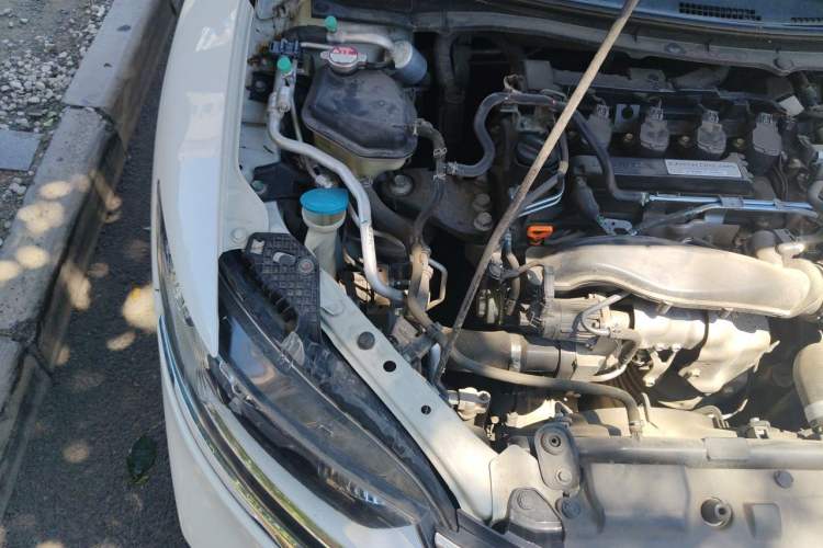 Used Honda Jade 2017 210TURBO CVT Fashion Edition 5-seater Engine Bay Right