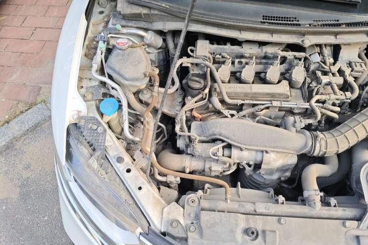 Used Honda Jade 2017 210TURBO CVT Fashion Edition 5-seater Engine Bay Right