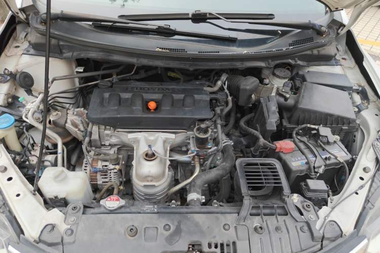 Used Honda Jade 2017 1.8L automatic Comfort version 5 seats Engine Bay