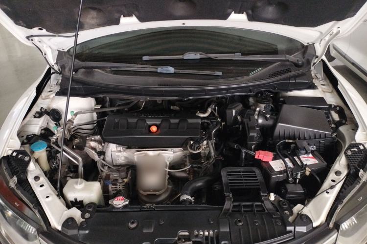 Used Honda Jade 2017 1.8L automatic Comfort version 5 seats Engine Bay