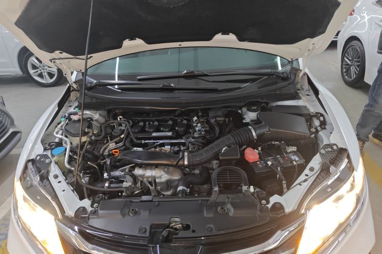 Used Honda Jade 2017 210TURBO CVT Fashion Edition 5-seater Engine Bay
