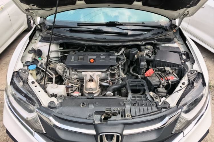 Used Honda Jade 2017 1.8L automatic Comfort version 5 seats Engine Bay