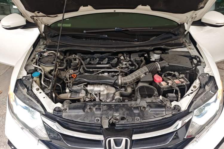 Used Honda Jade 2017 210TURBO CVT Fashion Edition 5-seater Engine Bay
