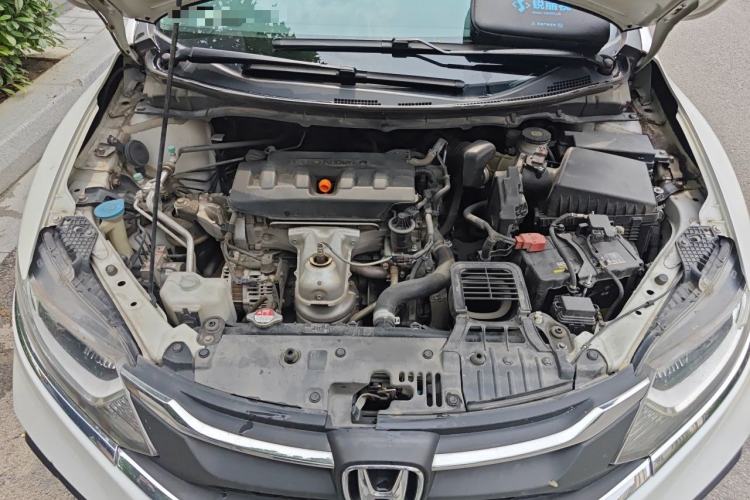Used Honda Jade 2017 1.8L automatic Comfort version 5 seats Engine Bay