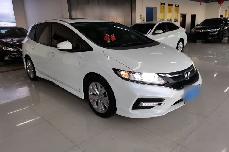 Used Honda Jade 2017 1.8L automatic Comfort version 5 seats Exterior 1