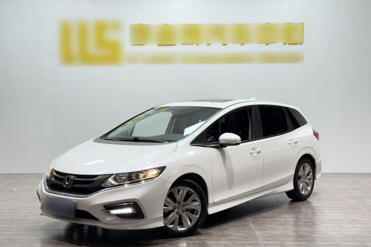 Used Honda Jade 2017 1.8L automatic Comfort version 5 seats Exterior 1