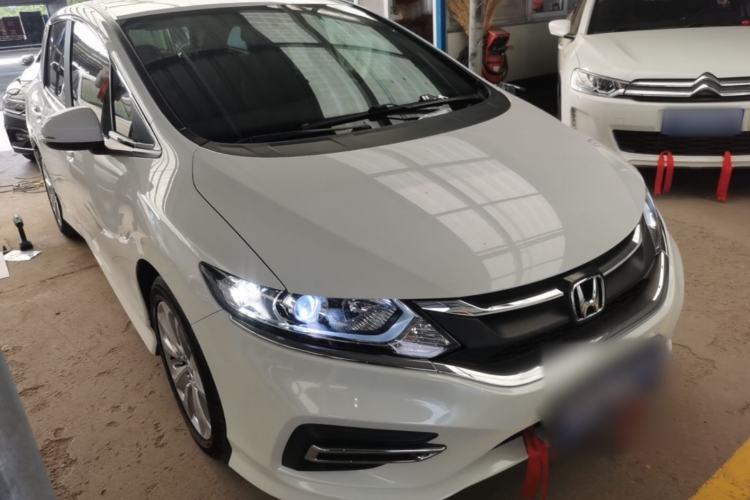 Used Honda Jade 2017 1.8L automatic Comfort version 5 seats Exterior 1