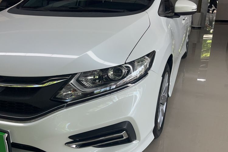 Used Honda Jade 2017 1.8L automatic Comfort version 5 seats Exterior 10