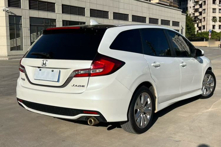 Used Honda Jade 2017 1.8L automatic Comfort version 5 seats Exterior 11