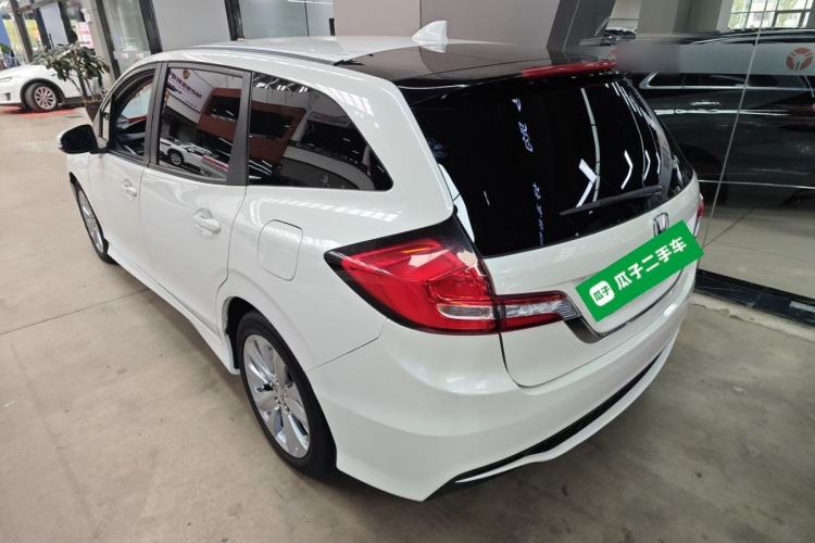 Used Honda Jade 2017 1.8L automatic Comfort version 5 seats Exterior 2