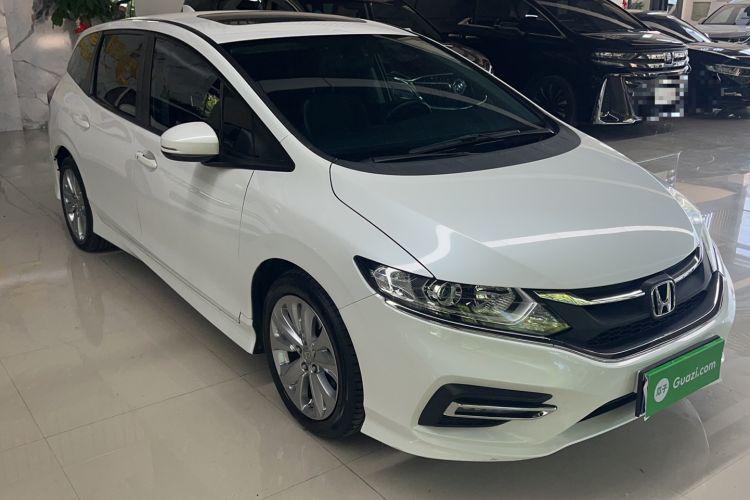 Used Honda Jade 2017 1.8L automatic Comfort version 5 seats Exterior 2