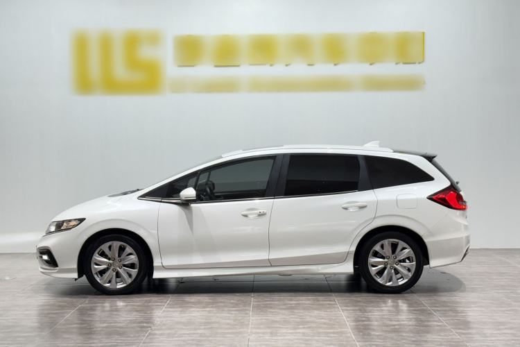 Used Honda Jade 2017 1.8L automatic Comfort version 5 seats Exterior 3