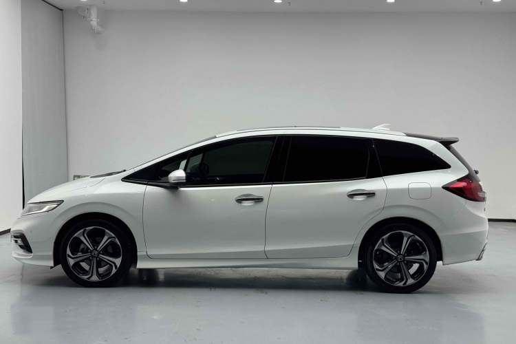 Used Honda Jade 2017 210 TURBO CVT Luxury Edition 5 Seats Exterior 3