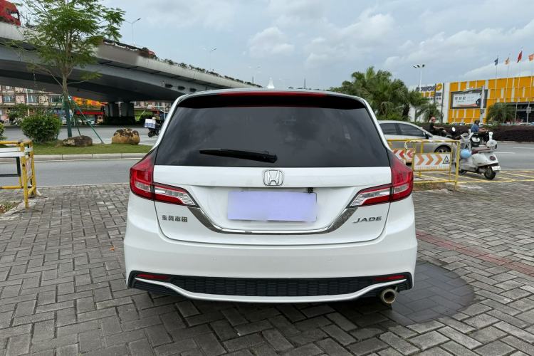 Used Honda Jade 2017 1.8L automatic Comfort version 5 seats Exterior 4
