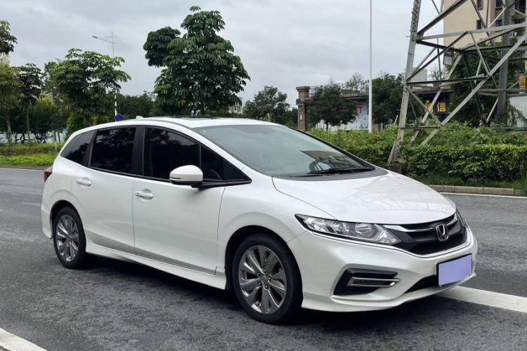 Used Honda Jade 2017 1.8L automatic Comfort version 5 seats Exterior 4