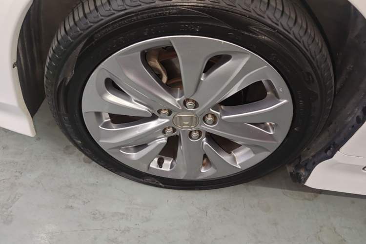 Used Honda Jade 2017 1.8L Automatic Classic Edition 5 seats Exterior 4