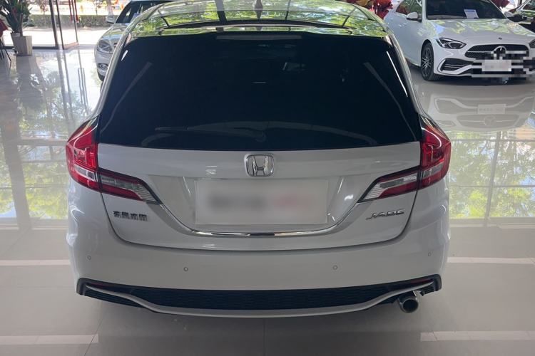 Used Honda Jade 2017 1.8L automatic Comfort version 5 seats Exterior 7