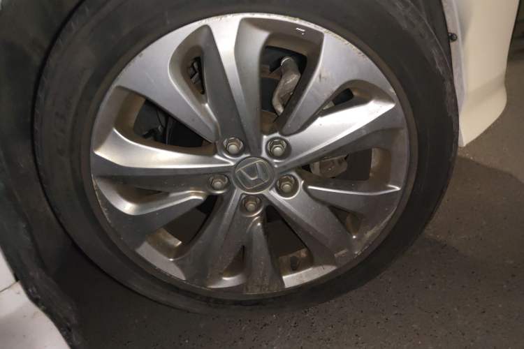 Used Honda Jade 2017 1.8L automatic Comfort version 5 seats Exterior 7