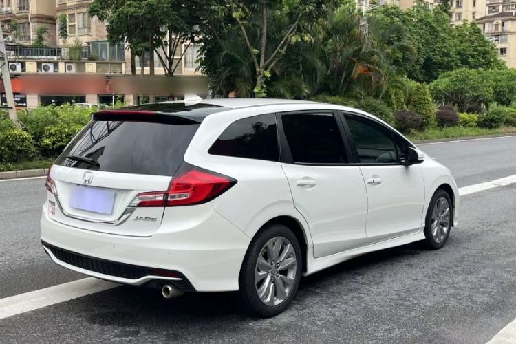 Used Honda Jade 2017 1.8L automatic Comfort version 5 seats Exterior 9