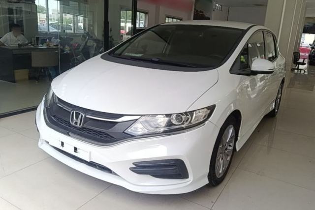 Used Honda Jade 2017 1.8L Automatic Classic Edition 5 seats