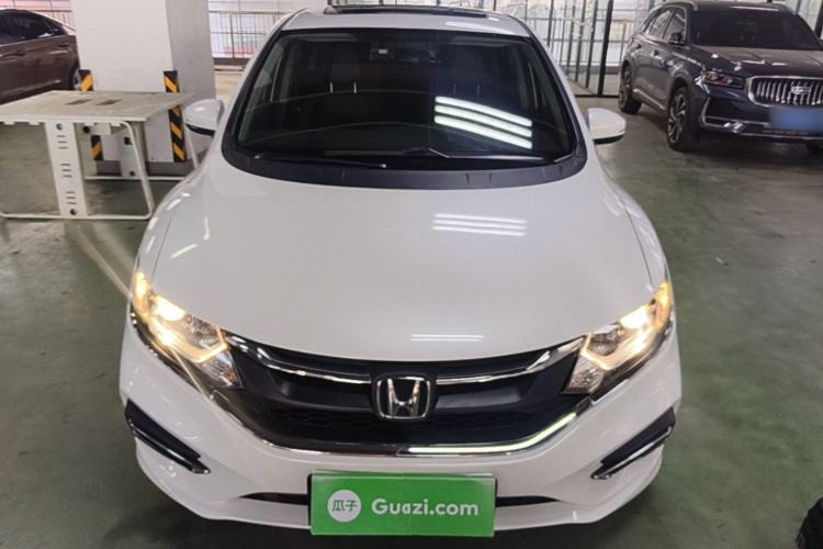 Used Honda Jade 2017 1.8L automatic Comfort version 5 seats Front