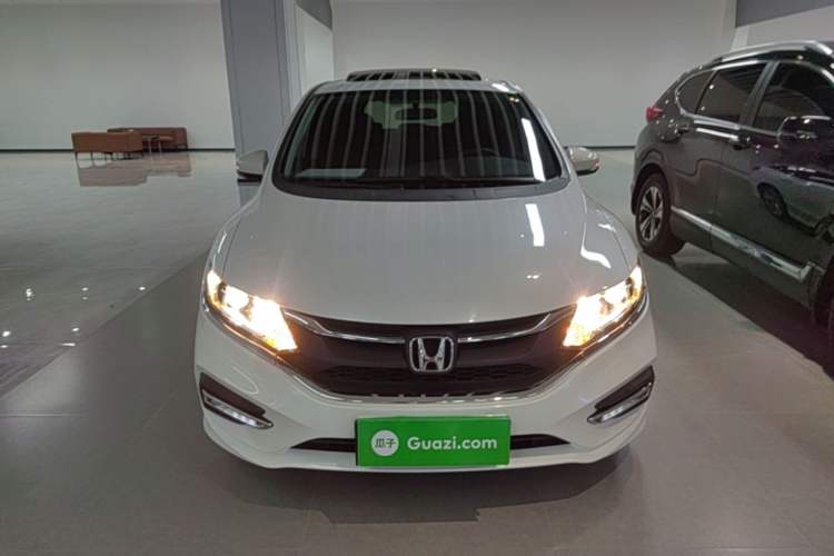 Used Honda Jade 2017 1.8L automatic Comfort version 5 seats Front