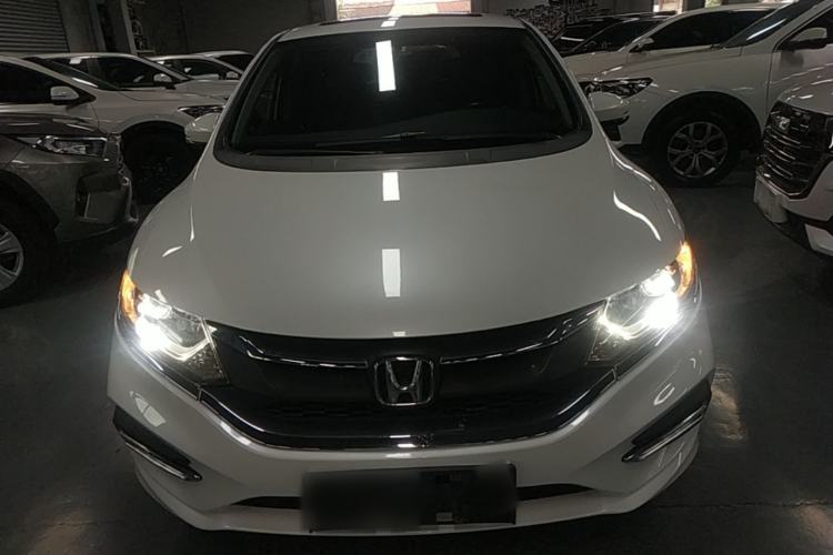 Used Honda Jade 2017 1.8L automatic Comfort version 5 seats Front