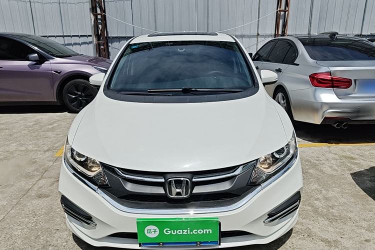Used Honda Jade 2017 1.8L automatic Comfort version 5 seats Front