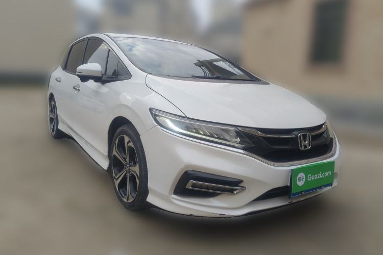 Used Honda Jade 2017 210 TURBO CVT Luxury Edition 5 Seats Front Right 45 Deg