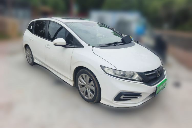 Used Honda Jade 2017 1.8L automatic Comfort version 5 seats Front Right 45 Deg