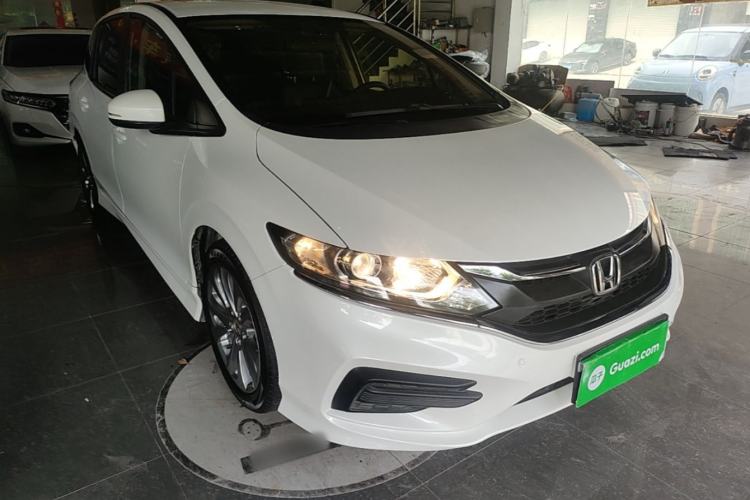 Used Honda Jade 2017 1.8L Automatic Classic Edition 5 seats Front Right 45 Deg