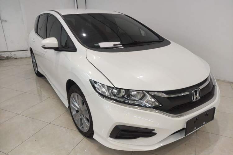 Used Honda Jade 2017 1.8L Automatic Classic Edition 5 seats Front Right 45 Deg