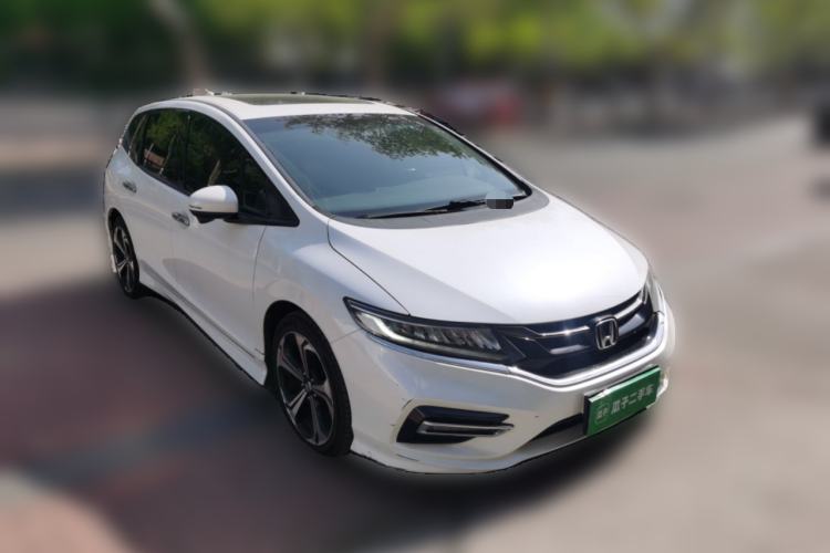 Used Honda Jade 2017 210 TURBO CVT Luxury Edition 5 Seats Front Right 45 Deg