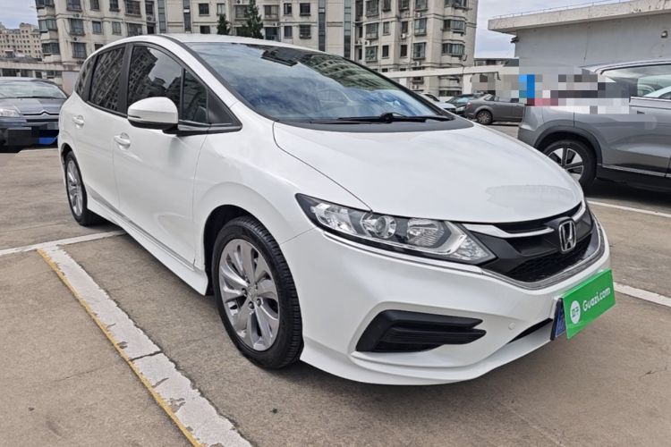 Used Honda Jade 2017 1.8L Automatic Classic Edition 5 seats Front Right 45 Deg