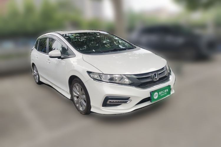 Used Honda Jade 2017 1.8L automatic Comfort version 5 seats Front Right 45 Deg