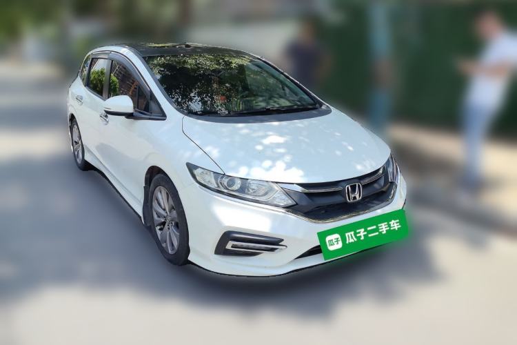 Used Honda Jade 2017 1.8L automatic Comfort version 5 seats Front Right 45 Deg