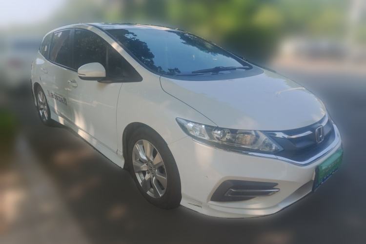 Used Honda Jade 2017 1.8L automatic Comfort version 5 seats Front Right 45 Deg