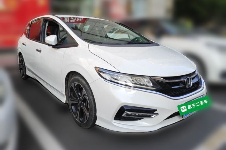 Used Honda Jade 2017 210 TURBO CVT Luxury Edition 5 Seats Front Right 45 Deg