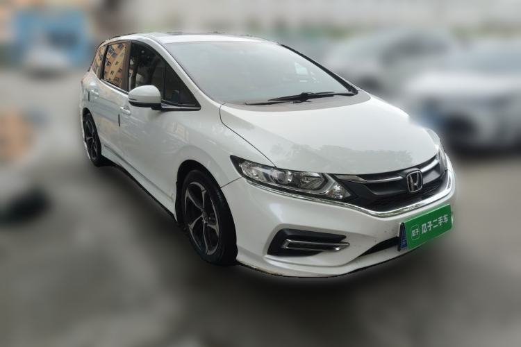 Used Honda Jade 2017 1.8L automatic Comfort version 5 seats Front Right 45 Deg