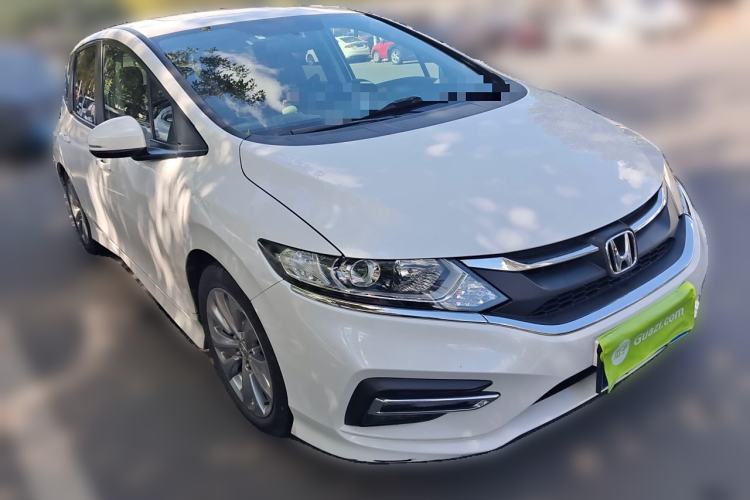 Used Honda Jade 2017 1.8L automatic Comfort version 5 seats Front Right 45 Deg
