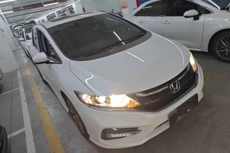 Used Honda Jade 2017 210TURBO CVT Fashion Edition 5-seater Front Right 45 Deg