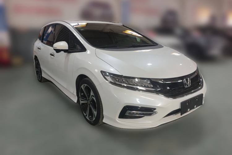 Used Honda Jade 2017 210 TURBO CVT Luxury Edition 5 Seats Front Right 45 Deg
