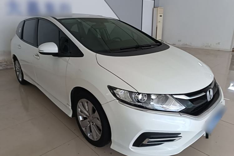 Used Honda Jade 2017 1.8L automatic Comfort version 5 seats Front Right 45 Deg