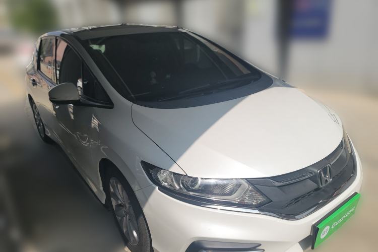 Used Honda Jade 2017 1.8L automatic Comfort version 5 seats Front Right 45 Deg
