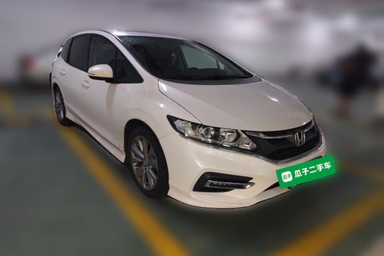 Used Honda Jade 2017 1.8L automatic Comfort version 5 seats Front Right 45 Deg