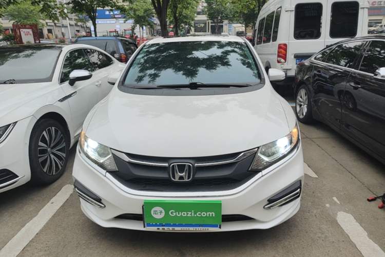 Used Honda Jade 2017 1.8L automatic Comfort version 5 seats Front