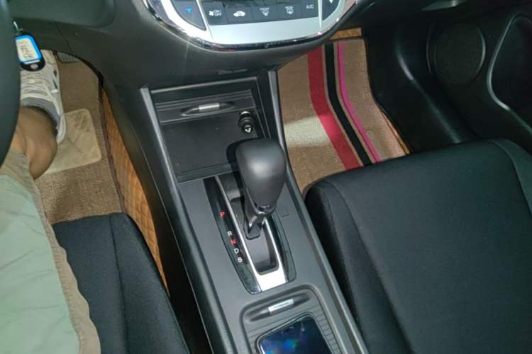 Used Honda Jade 2017 1.8L Automatic Classic Edition 5 seats Gear Lever
